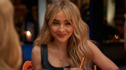 assets/sabrina-carpenter-in-tall-girl-2.jpeg
