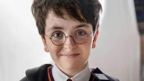 assets/dominic-mclaughlin-as-harry-potter-in-the-upcoming-tv-series.jpeg