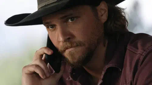 assets/kayce-dutton-luke-grimes-in-yellowstone.jpeg