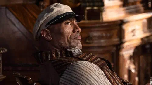 assets/dwayne-johnson-in-jungle-cruise.jpeg