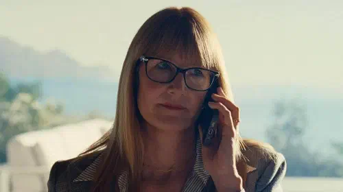 assets/laura-dern-jay-kelly.jpeg