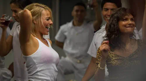 assets/margot-robbie-the-wolf-of-wall-street-streaming-free-crime-thriller-r-rated-tubi.jpeg