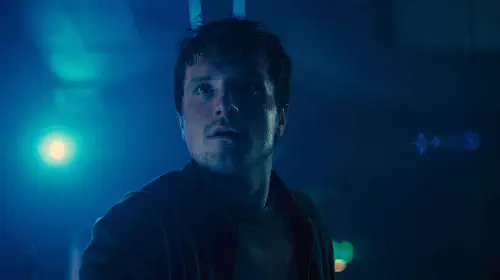 assets/josh-hutcherson-as-mike-looks-shocked-n-the-movie-five-nights-at-freddy-s.jpeg