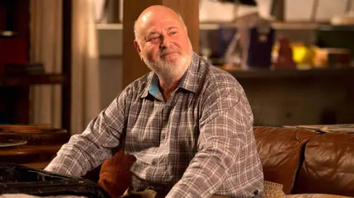 assets/rob-reiner-in-new-girl.jpeg