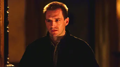assets/ralph-fiennes-in-red-dragon.jpeg