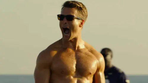 assets/glen-powell-in-top-gun-2.jpeg