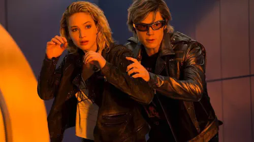 assets/x-men-apocalypse-jennifer-lawrence-evan-peters.jpeg
