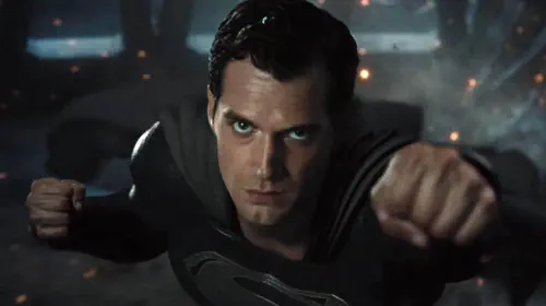 assets/henry-cavill-s-superman-with-the-black-suit-flying-at-the-camera-ready-to-punch-in-zack-snyder-s-justice-league.jpeg