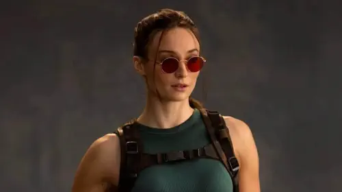 assets/sophie-turner-in-tomb-raider.jpeg