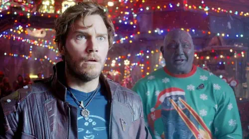 assets/chris-pratt-dave-bautista-in-the-guardians-of-the-galaxy-holiday-special.jpeg