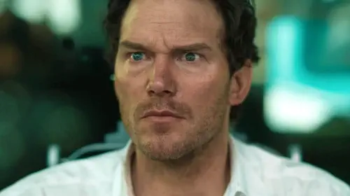 assets/chris-pratt-is-emotional-as-he-looks-at-the-evidence-file-in-mercy.jpeg