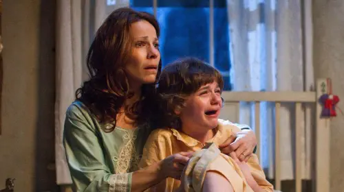 assets/lili-taylor-and-joye-king-in-the-conjuring.jpeg