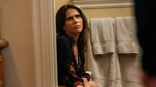 assets/amy-landecker-on-toilet-in-for-worse.jpeg
