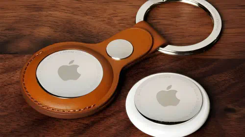 assets/Apple-AirTag-1-scaled.jpeg