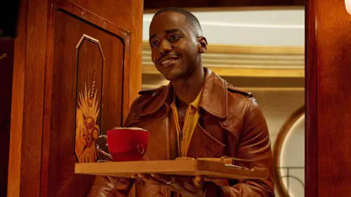 assets/doctor-who-christmas-special-joy-to-the-world-with-ncuti-gatwa-holding-a-latte.jpeg