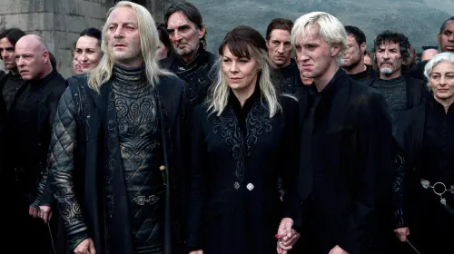 assets/lucius-narcissa-draco-malfoy-gathered-at-the-end-of-harry-potter-and-the-deathly-hallows-part-2.jpeg