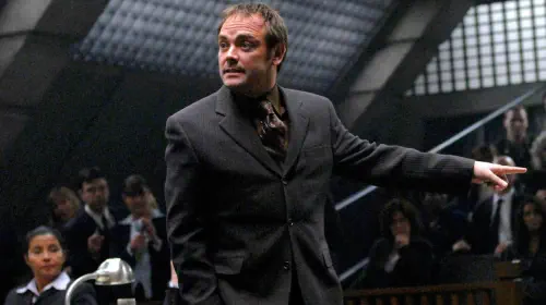 assets/mark-sheppard-as-romo-lampkin-in-court-in-battlestar-galactica.jpeg