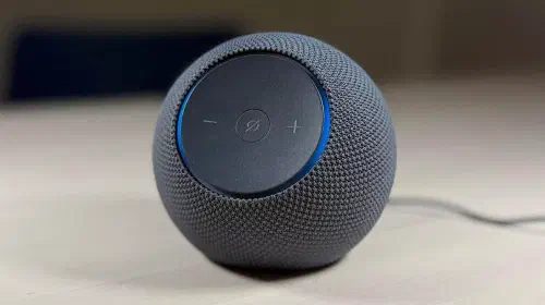 assets/Amazon-Echo-Dot-Max-front-controls-1.jpeg