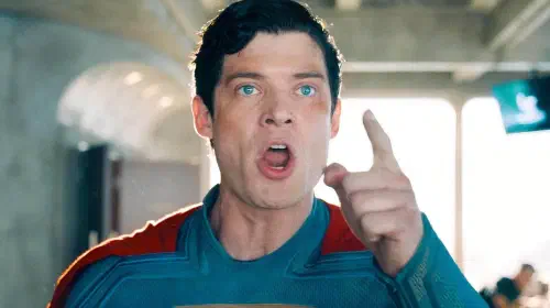 assets/superman-is-angrily-pointing-his-finger-while-confronting-lex.jpeg