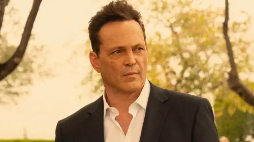 assets/vince-vaughn-looking-off-to-the-right.jpeg