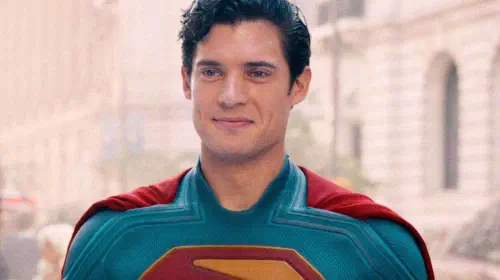 assets/david-corenswet-smiling-as-superman-in-the-2025-dcu-movie.jpeg