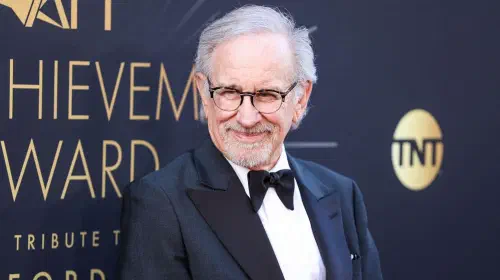 assets/steven-spielberg-at-the-afi-life-achievement-award-ceremony-honoring-francis-ford-coppola.jpeg