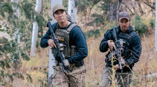 assets/taylor-sheridan-marshals-yellowstone-streaming-success-paraount-bad-reviews.jpeg