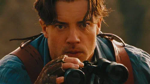 assets/brendan-fraser-with-binoculars-in-the-mummy.jpeg