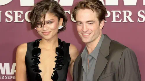assets/zendaya-and-robert-pattinson-smiling-at-the-rome-premiere-of-the-drama.jpeg