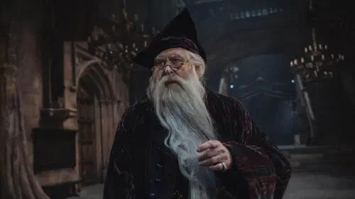 assets/dumbledore-walking-around-hogwarts-in-the-hbo-harry-potter-series.jpeg