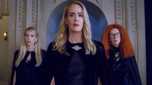 assets/emma-roberts-sarah-paulson-and-frances-conroy-in-american-horror-story.jpeg