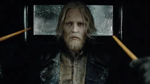 assets/johnny-depp-in-fantastic-beasts-the-crimes-of-grindelwald.jpeg