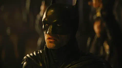 assets/robert-pattinson-s-batman-looking-scared-upwards-in-the-batman.jpeg