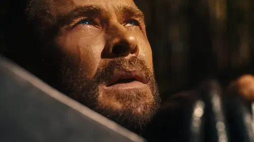 assets/chris-hemsworth-in-avengers-doomsday.jpeg