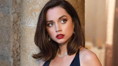 assets/no-time-to-die-ana-de-armas-as-paloma.jpeg