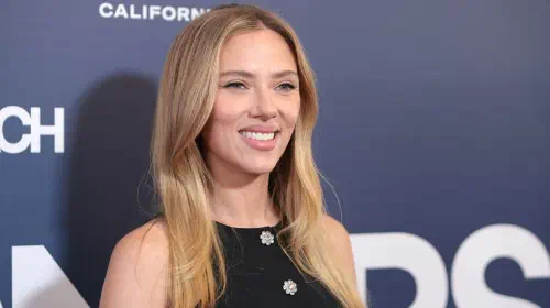 assets/scarlett-johansson-newport-beach-film-festival-honors.jpeg
