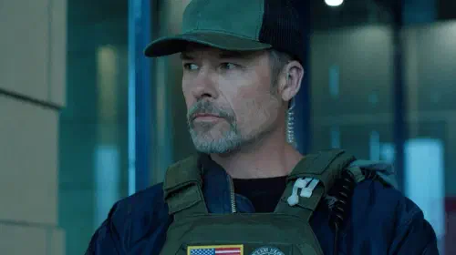 assets/the-marshal-guy-pearce.jpeg
