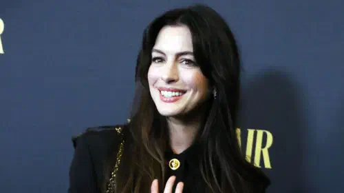assets/anne-hathaway-on-the-red-carpet-for-the-apprentice-premiere.jpeg