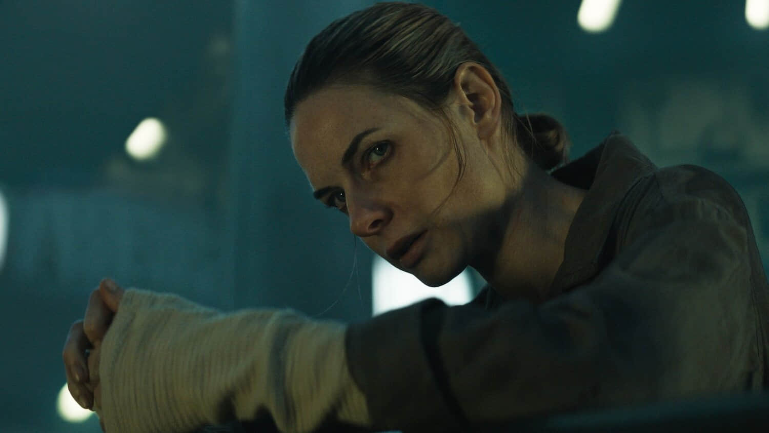 rebecca-ferguson-in-silo.jpeg