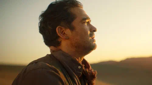 assets/alfonso-herrera-esteban-trueba-in-the-house-of-the-spirits-on-prime-video.jpeg