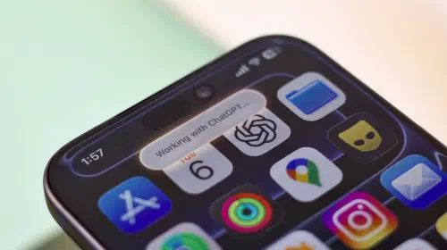 assets/Siri-working-with-ChatGPT-on-iOS-3.jpeg