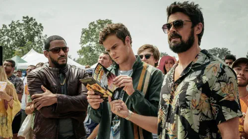 assets/laz-alonso-jack-quaid-and-karl-urban-in-the-boys.jpeg