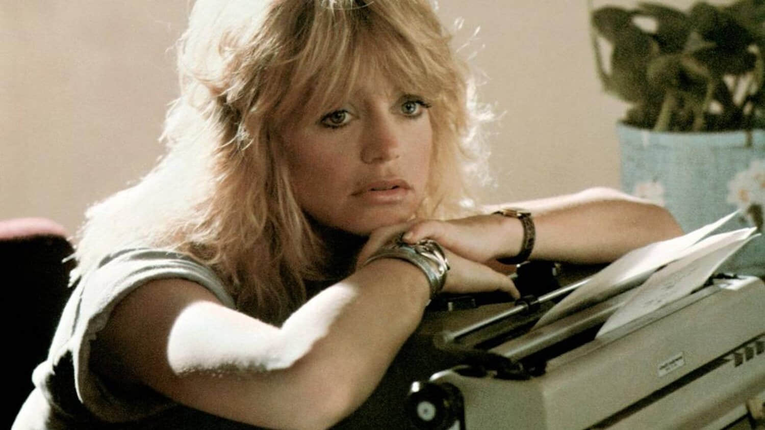 goldie-hawn-in-best-friends-1982.jpeg