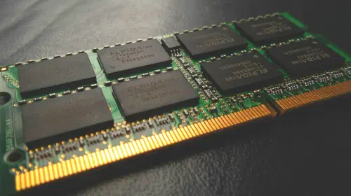 assets/Laptop-SO-DIMM-RAM-memory-stick.jpeg