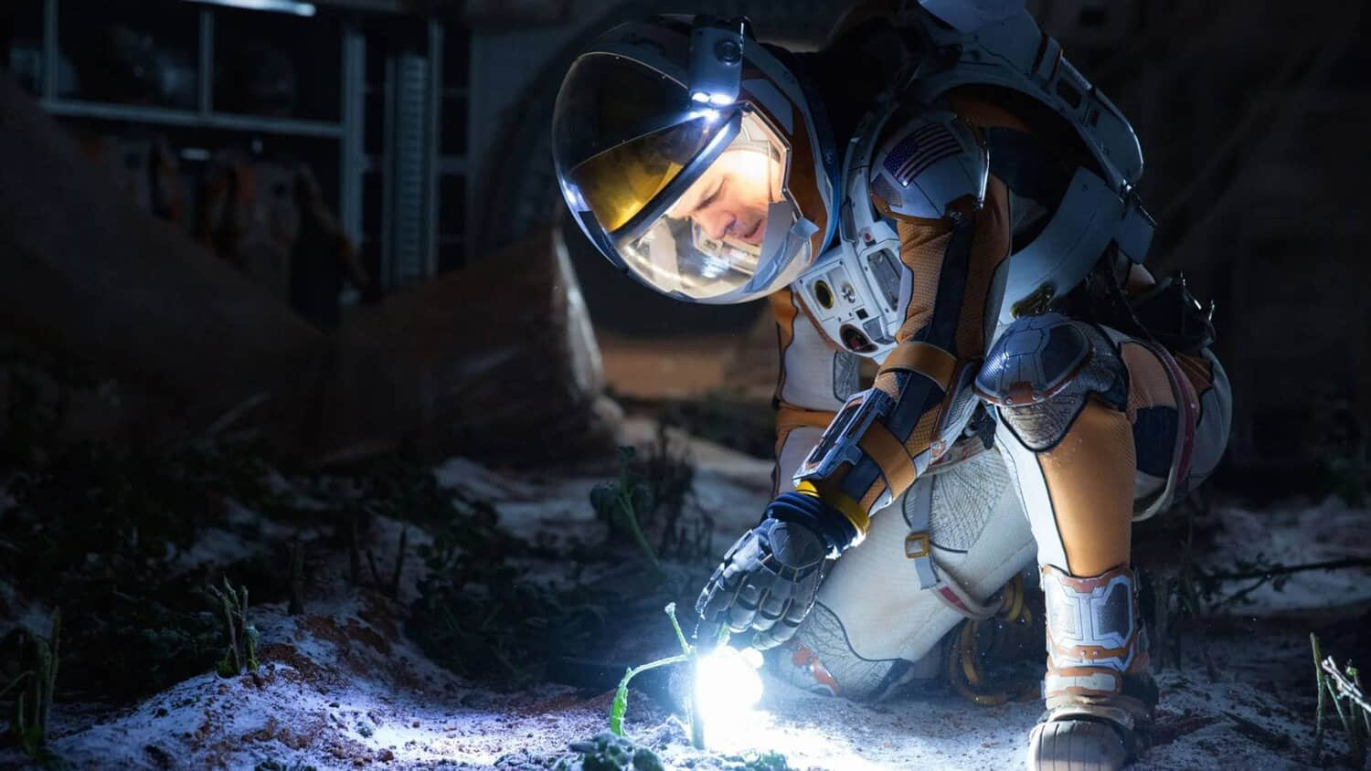 matt-damon-stars-in-the-martian-1.jpeg
