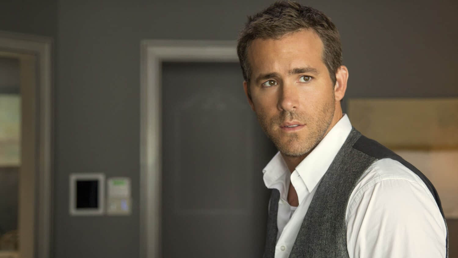 ryan-reynolds-as-young-damian-in-selfless.jpeg
