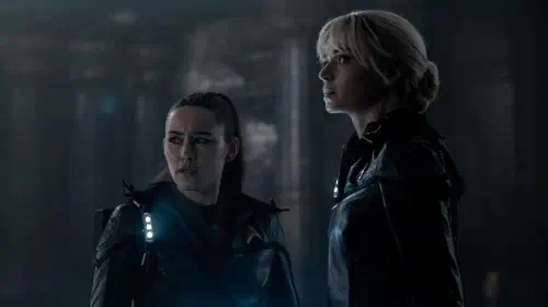 assets/christina-chong-and-jess-bush-in-star-trek-strange-new-worlds-season-3.jpeg