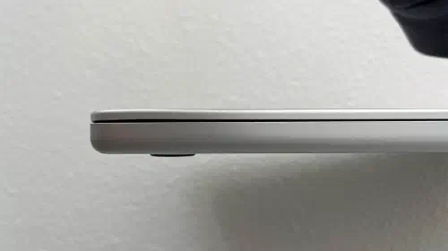 assets/Damaged-MacBook-when-taking-through-airport-security.jpeg