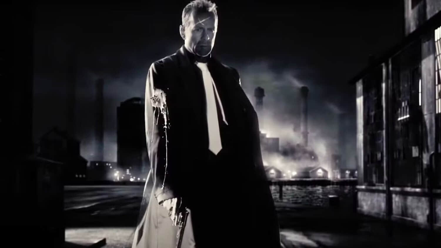 bruce-willis-as-hartigan-carries-a-44-magnum-in-sin-city.jpeg