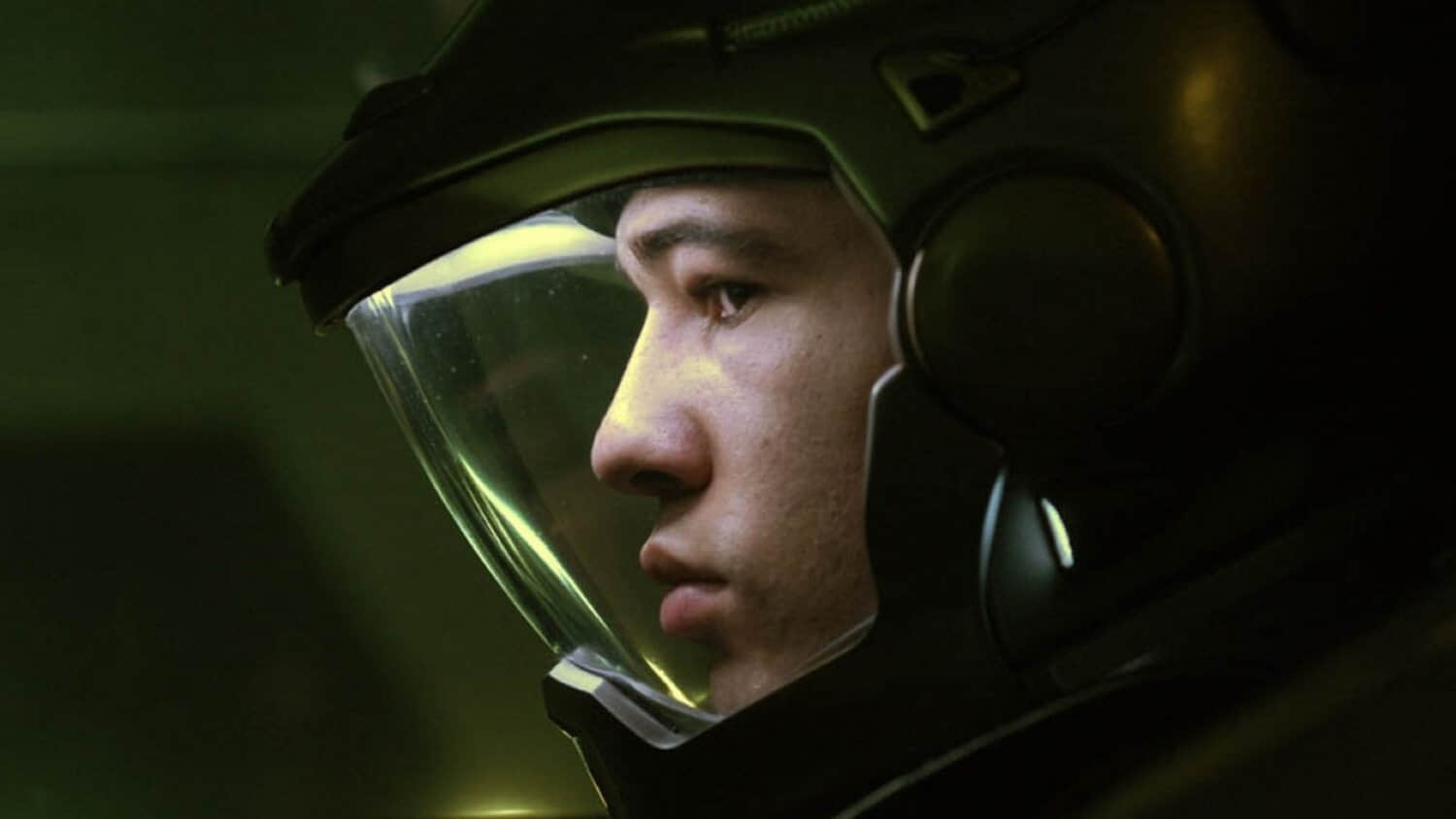 profile-of-a-man-in-a-space-suit-in-battlestar-galactica.jpeg